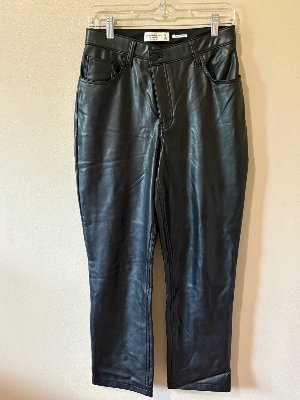 Abercrombie & Fitch 90s Straight Ultra High Rise Faux Leather pants womens 28/6s